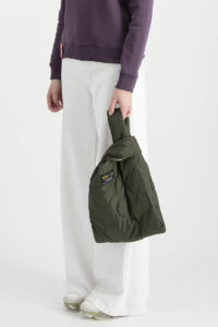 Alpha Industries Bolsa Shopper Rev. Dark Olive 1